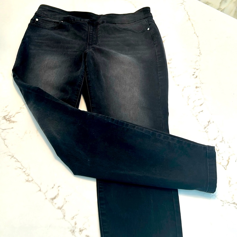 Rekucci black faded stretch jeans ankle skinny leg slimming sz pull on sz 10-12